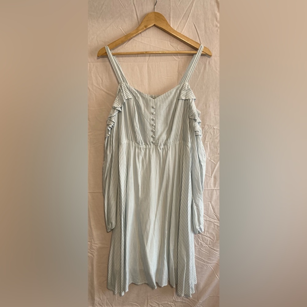 White & Blue Torrid Stripped Exposed Shoulder Dress W Plus Size 00